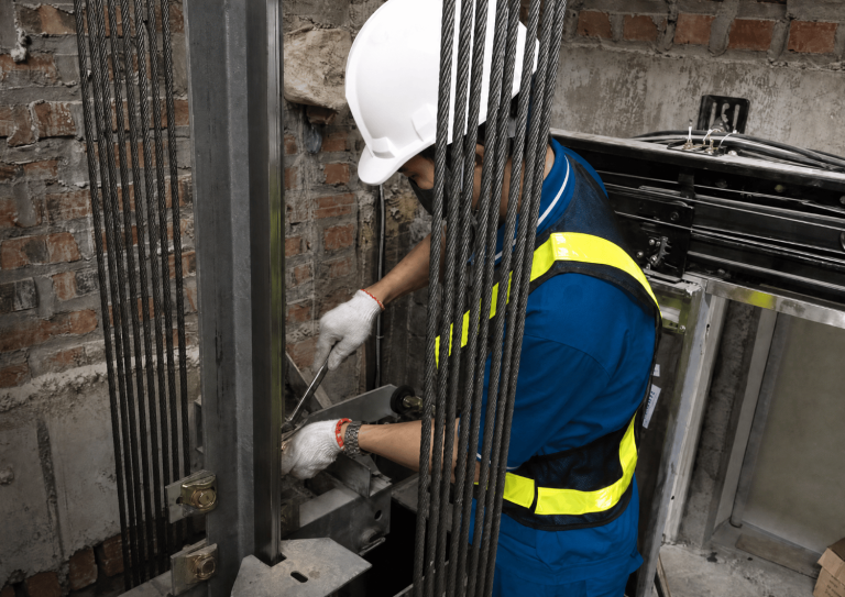 GIẢI PHÁP LẮP ĐẶT THANG MÁY
